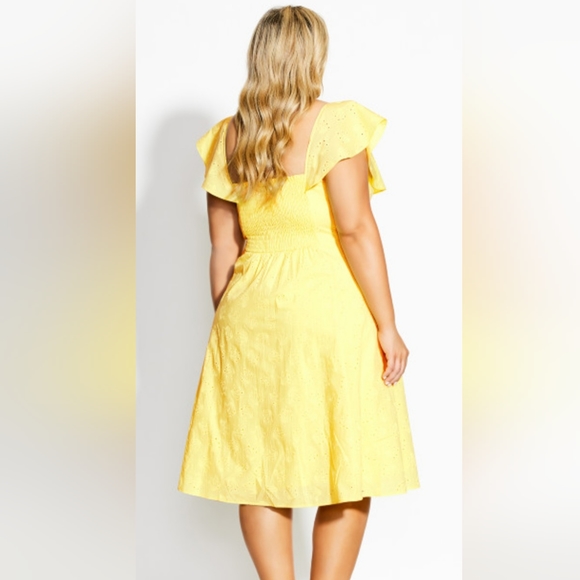 Women's Plus Size Dress Delightful in lemon - Picture 2 of 4